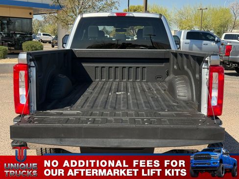 Used 2023 Ford F350 XLT AWD/4WD image 7