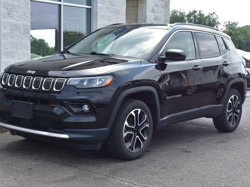 Used 2022 Jeep Compass Limited AWD/4WD image 12