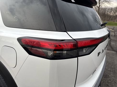 New 2026 Nissan Pathfinder SL AWD/4WD image 26