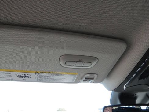 Used 2023 Jeep Grand Cherokee Limited image 18