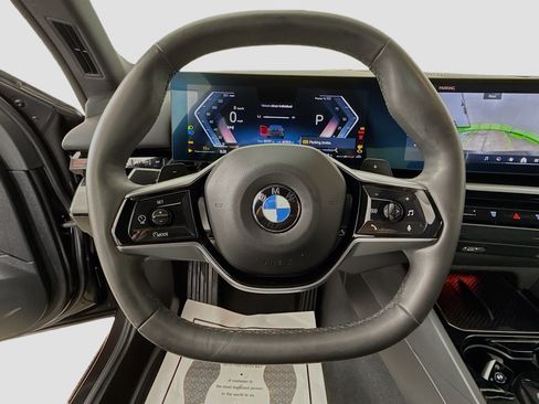 Used 2024 BMW 530i RWD image 13