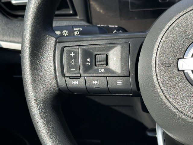 Used 2026 Nissan Kicks SV FWD image 23