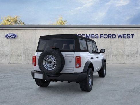 New 2025 Ford Bronco 4-Door image 8