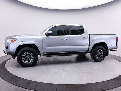 Used 2023 Toyota Tacoma SR w/ SR Convenience Package RWD image 39