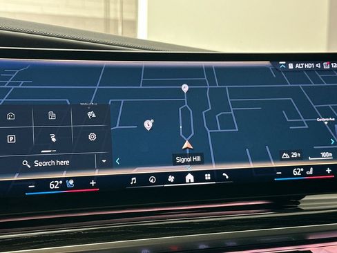Certified 2024 BMW i7 xDrive60 AWD/4WD image 23