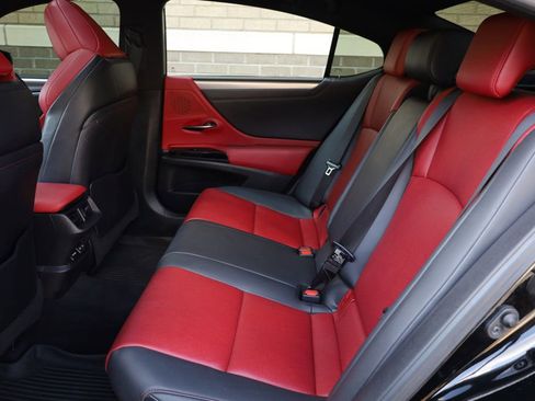 Used 2022 Lexus ES 300h F Sport image 23