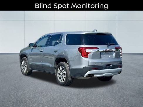 Used 2023 GMC Acadia SLE image 11