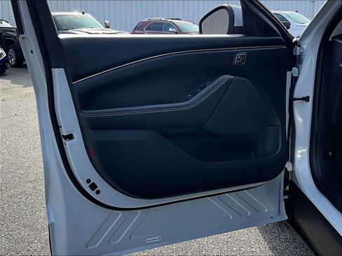 Used 2021 Ford Mustang Mach-E Select w/ Comfort/Technology Package image 9