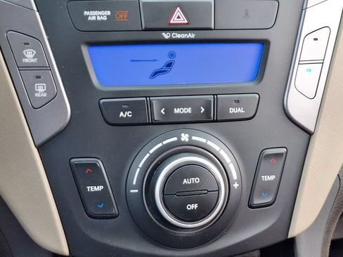 Used 2014 Hyundai Santa Fe Sport 2.0T AWD/4WD image 22