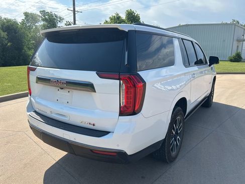 Used 2023 GMC Yukon XL AT4 w/ AT4 Premium Package AWD/4WD image 3