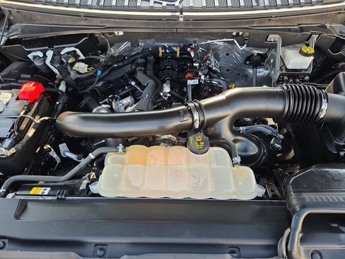 Used 2024 Ford Expedition Limited RWD image 10