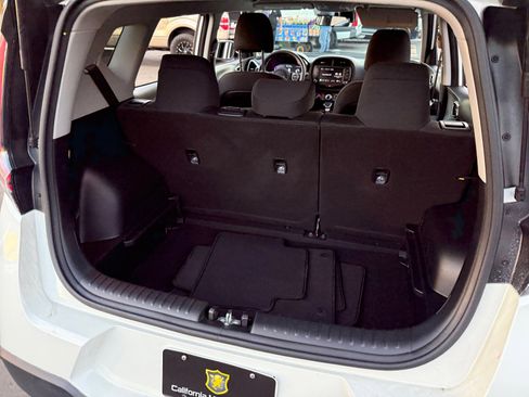 Used 2024 Kia Soul LX image 20