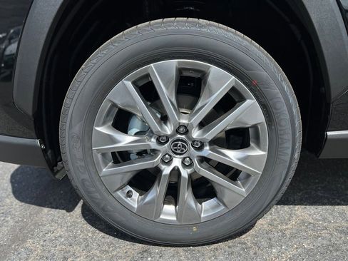 New 2025 Toyota RAV4 XLE Premium image 6