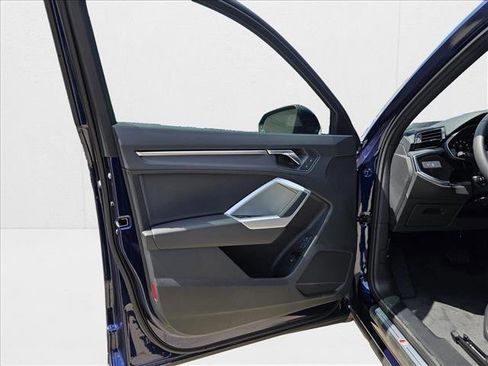 New 2025 Audi Q3 2.0T Premium w/ Convenience Package image 11