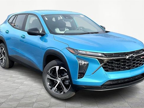 New 2026 Chevrolet Trax RS image 2