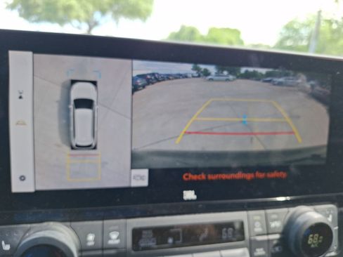 Used 2024 Toyota Grand Highlander Limited image 25