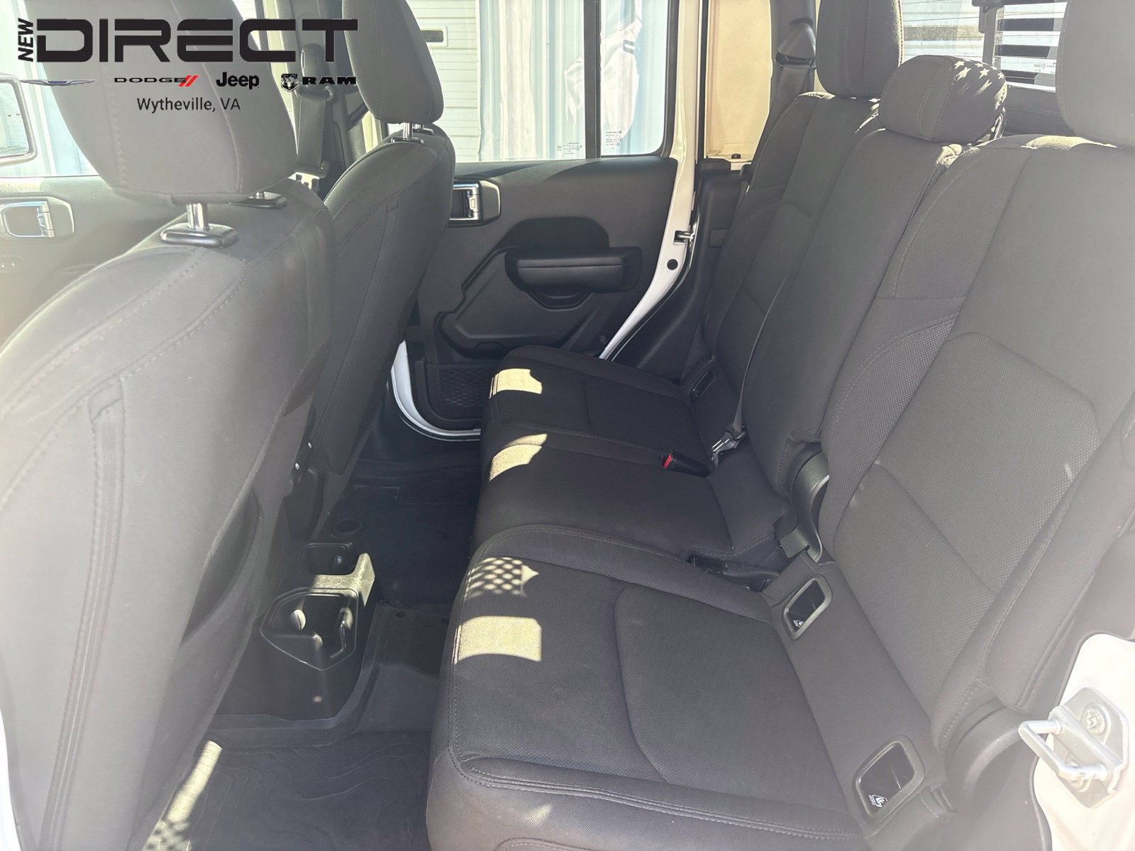 Used 2023 Jeep Gladiator Sport AWD/4WD image 19