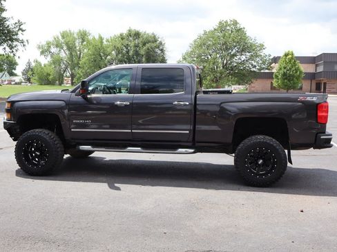 Used 2015 Chevrolet Silverado 2500 LTZ w/ Duramax Plus Package AWD/4WD image 9