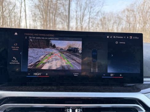 Used 2023 BMW 330i xDrive Sedan w/ Premium Package image 29