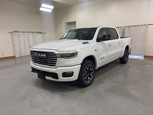 New 2026 RAM 1500 Laramie AWD/4WD image 4