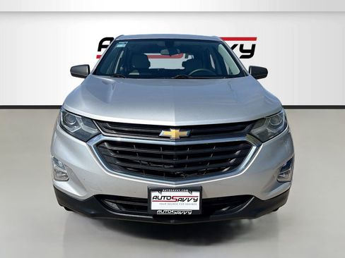 Used 2018 Chevrolet Equinox LS AWD/4WD image 2