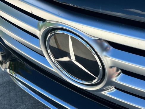 Used 2024 Mercedes-Benz GLS 450 4MATIC w/ AMG Line Exterior image 18