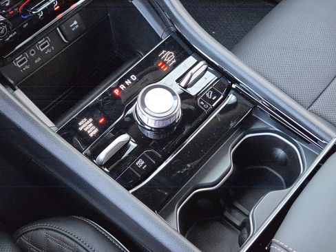 New 2025 Jeep Grand Cherokee L Summit image 17