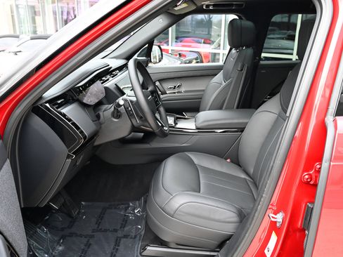 Used 2025 Land Rover Range Rover Sport Dynamic SE image 17