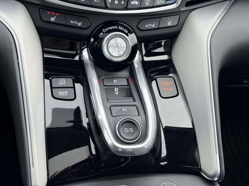 Used 2025 Acura TLX w/ Technology Package image 6