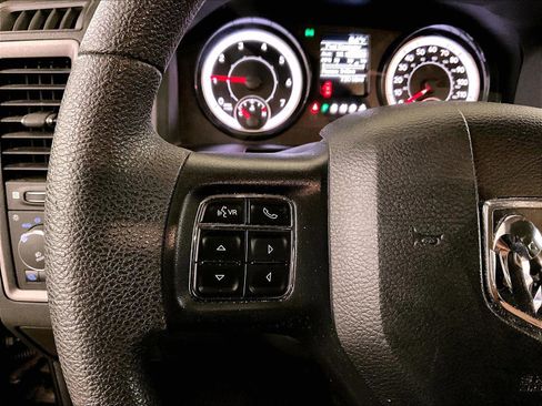 Used 2019 RAM 1500 Express AWD/4WD image 17