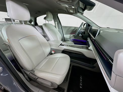 Used 2024 Hyundai Ioniq 6 SEL RWD image 31