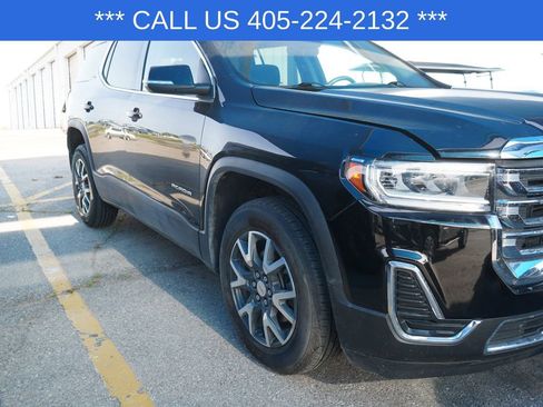 Used 2023 GMC Acadia SLE w/ Driver Convenience Package FWD image 17