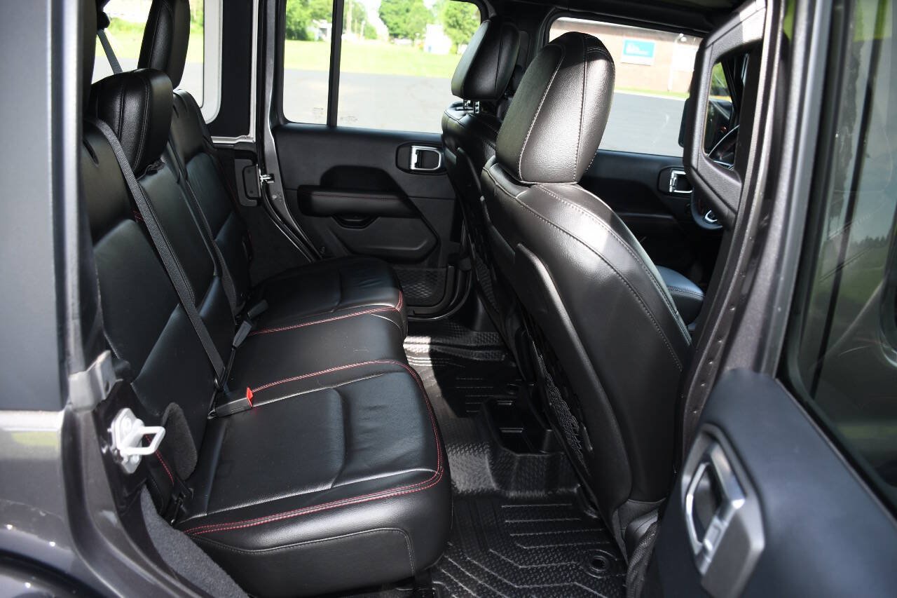 Used 2018 Jeep Wrangler Unlimited Rubicon AWD/4WD image 23