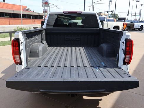 Used 2023 GMC Sierra 1500 Elevation AWD/4WD image 7