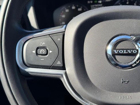 Used 2022 Volvo S60 B5 Momentum w/ Premium Package image 20