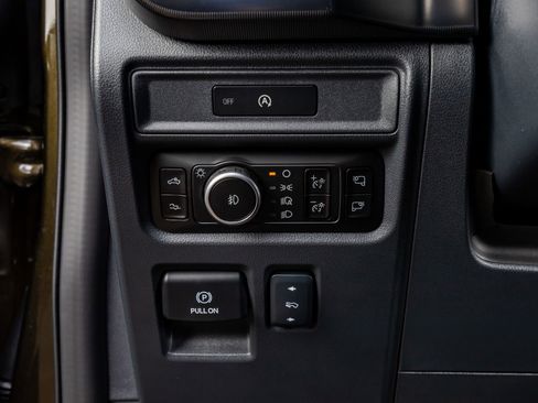 Used 2025 Ford F150 Raptor image 22