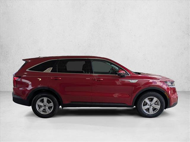 Used 2023 Kia Sorento LX FWD image 2