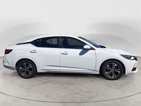 Used 2023 Nissan Sentra SV image 2