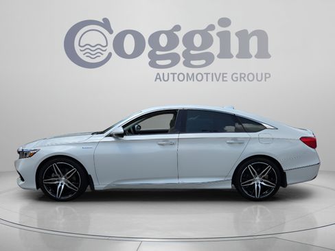 Certified 2021 Honda Accord Touring image 2