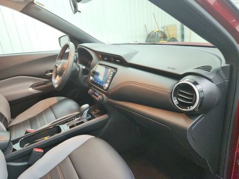 Used 2023 Nissan Kicks SR w/ SR Premium Package FWD image 31