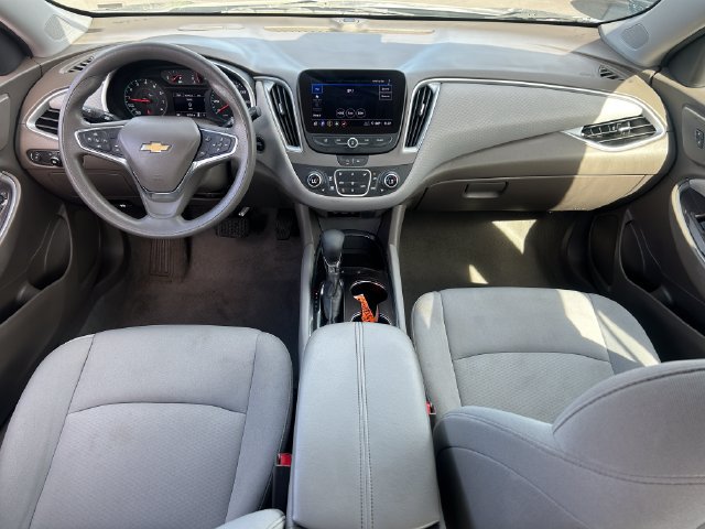 Used 2025 Chevrolet Malibu LT FWD image 31