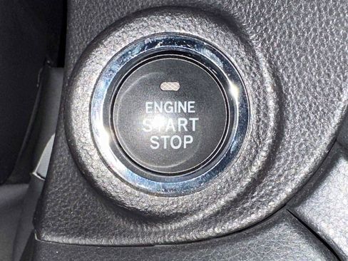 Used 2022 Subaru Outback Limited image 39