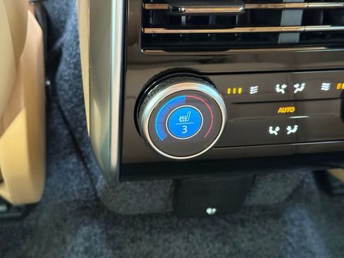 New 2026 Land Rover Range Rover SE image 35