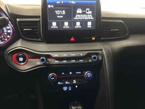 Used 2020 Hyundai Veloster Turbo FWD image 15