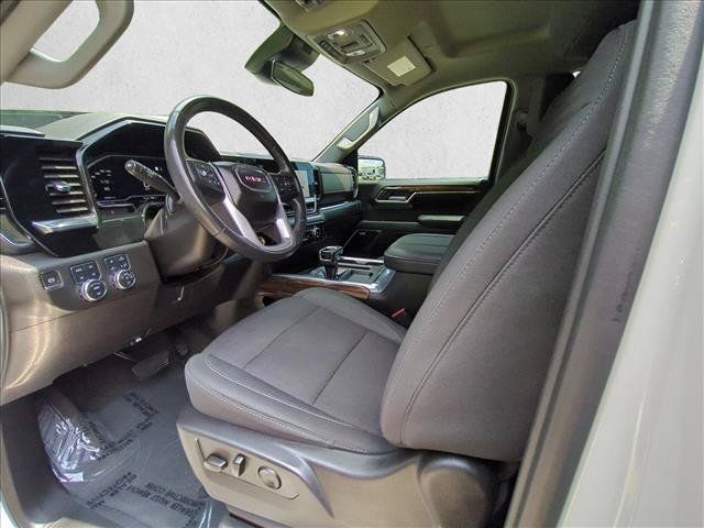Used 2023 GMC Sierra 1500 Elevation w/ Preferred Package AWD/4WD image 16