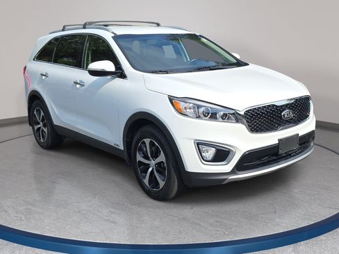 Used 2016 Kia Sorento EX AWD/4WD image 3