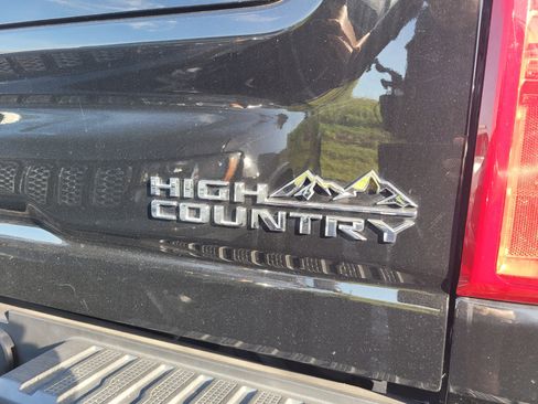 Used 2023 Chevrolet Silverado 3500 High Country AWD/4WD image 5