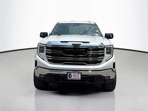 Used 2024 GMC Sierra 1500 SLT AWD/4WD image 2