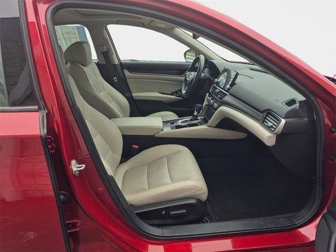 Certified 2021 Honda Accord EX-L image 19