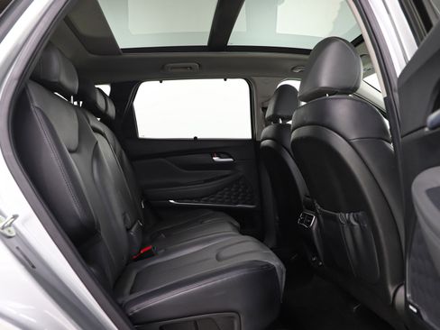 Used 2023 Hyundai Santa Fe SEL w/ Premium Package image 12